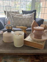 Load image into Gallery viewer, Lantern LED Light with Chimney