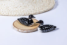 Load image into Gallery viewer, Loon Salt and Pepper Shakers