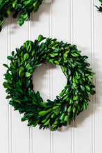 Load image into Gallery viewer, Wreaths- Boxwood