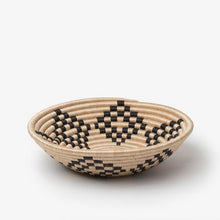 Load image into Gallery viewer, Wall Basket- Bariku Bowl
