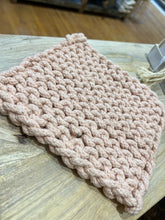 Load image into Gallery viewer, Crocheted Pot Holders
